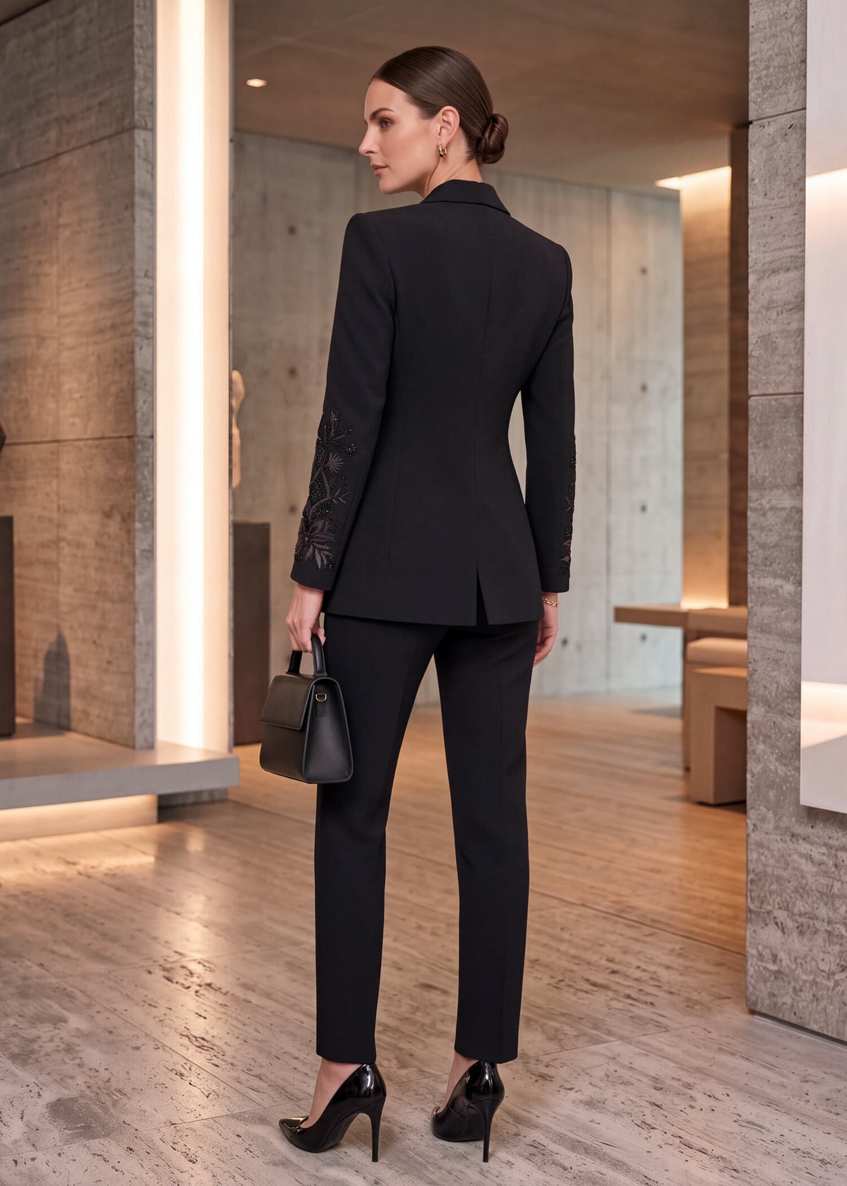 Embroidered Peak Lapel Tuxedo Suit