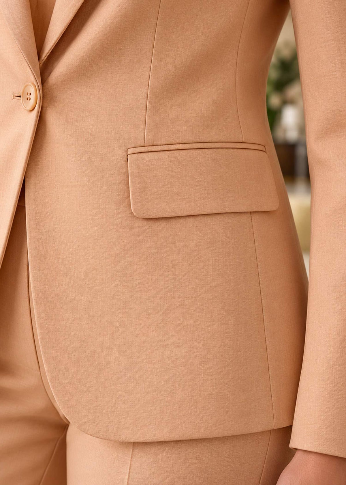 Flap Pocket suit for ladies