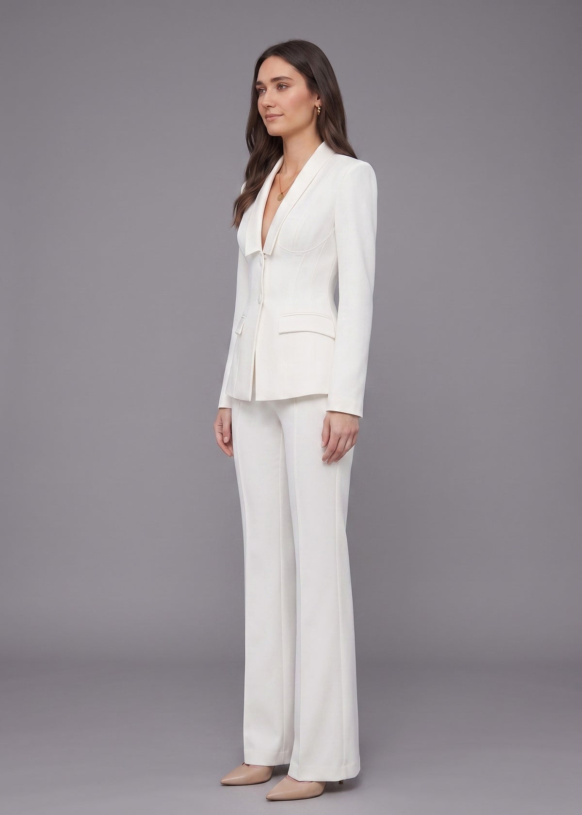 Formal_Suit_in_Pearl_White