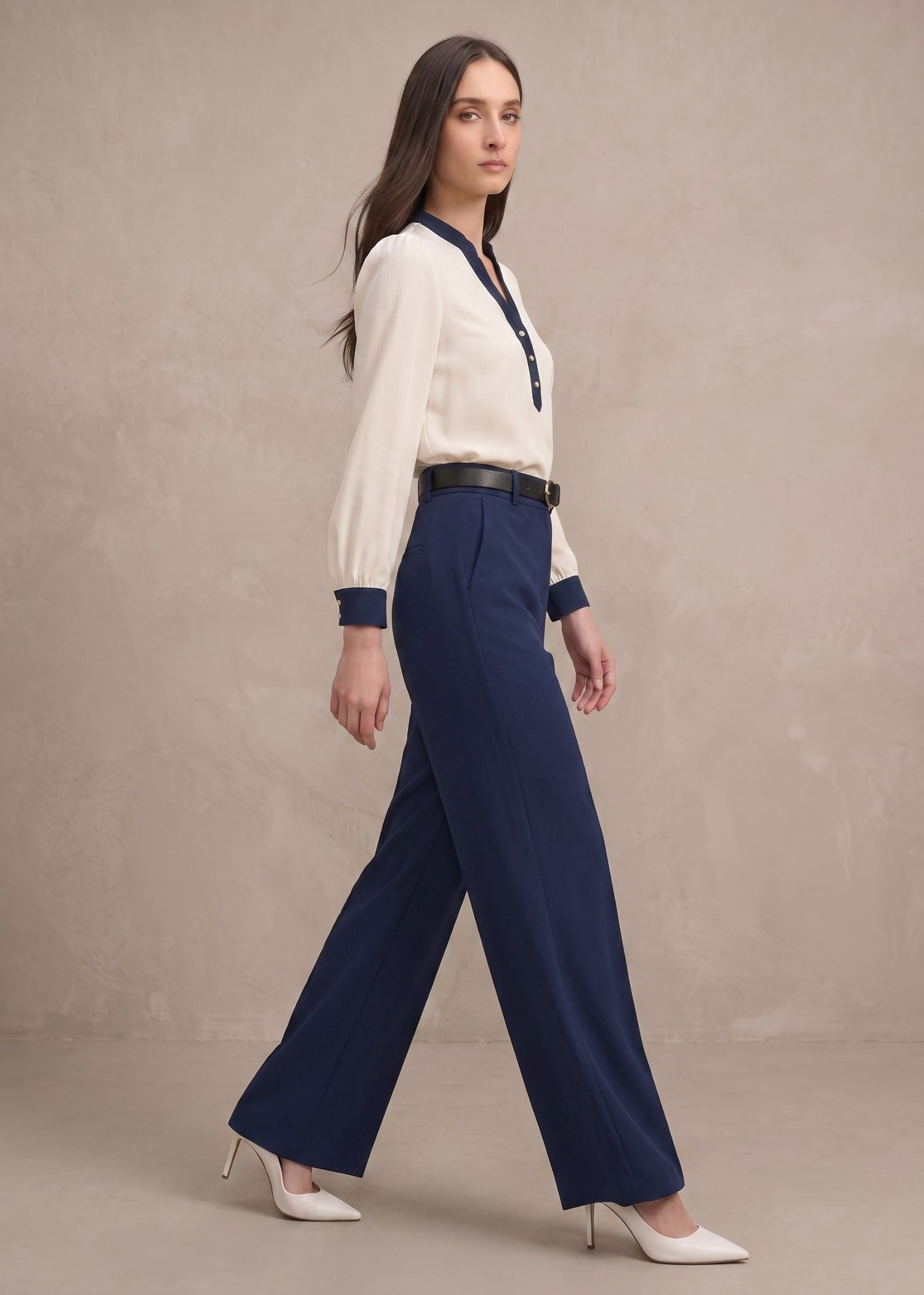 Off White Split Neck Top  female