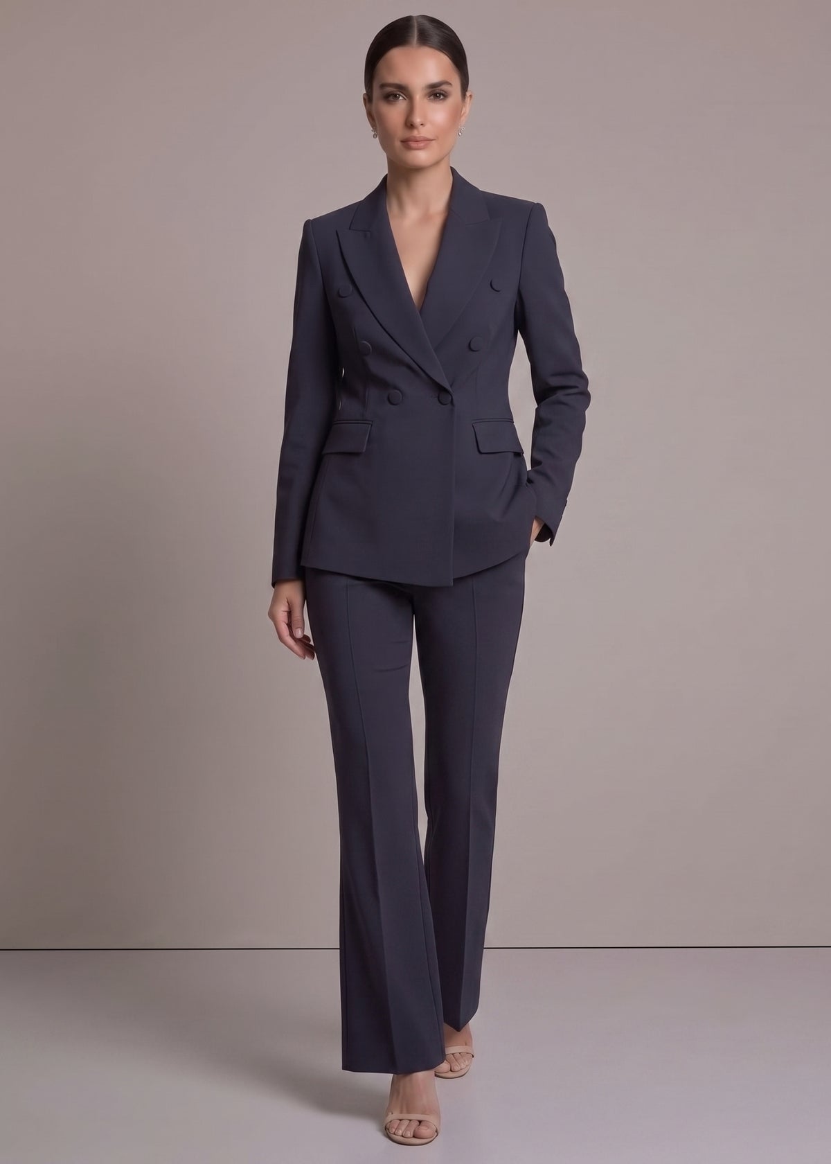 Vellor Wide Peak Lapel Corporate Business Suit