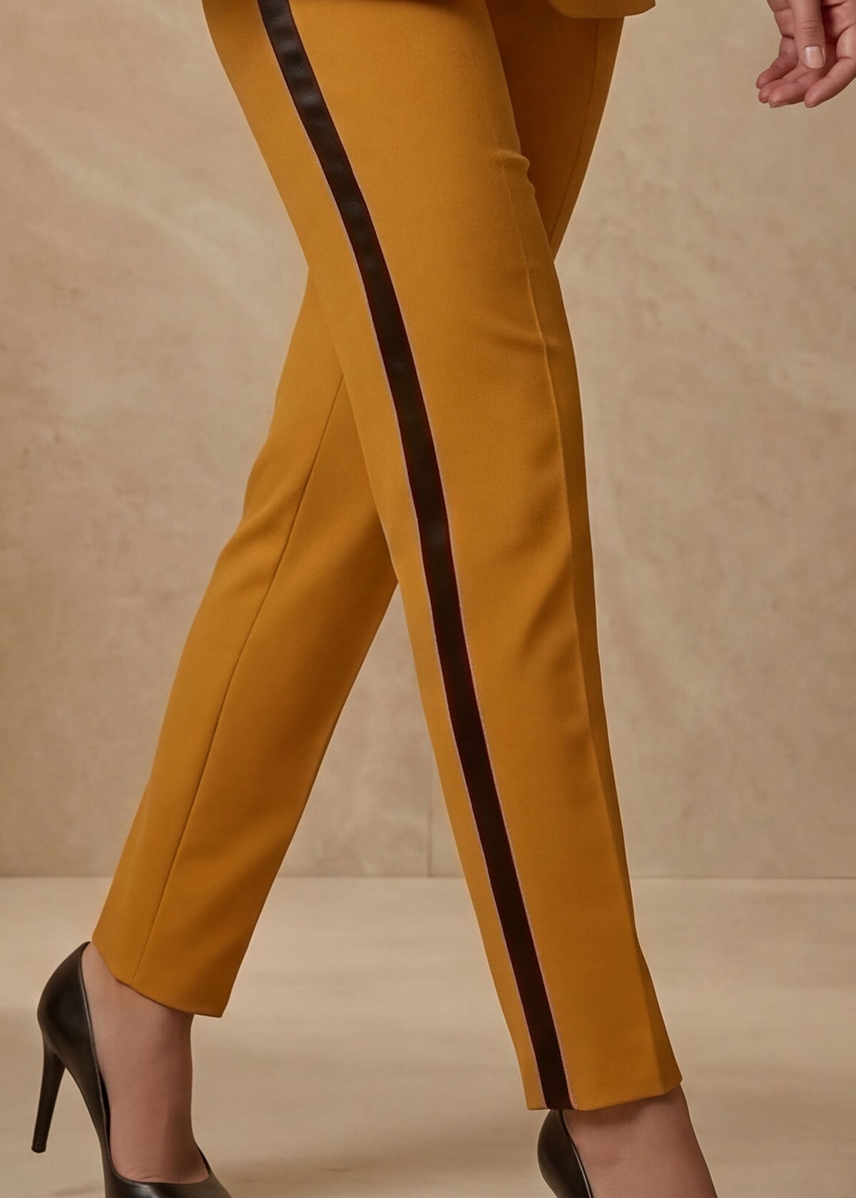 side_strip_trouser